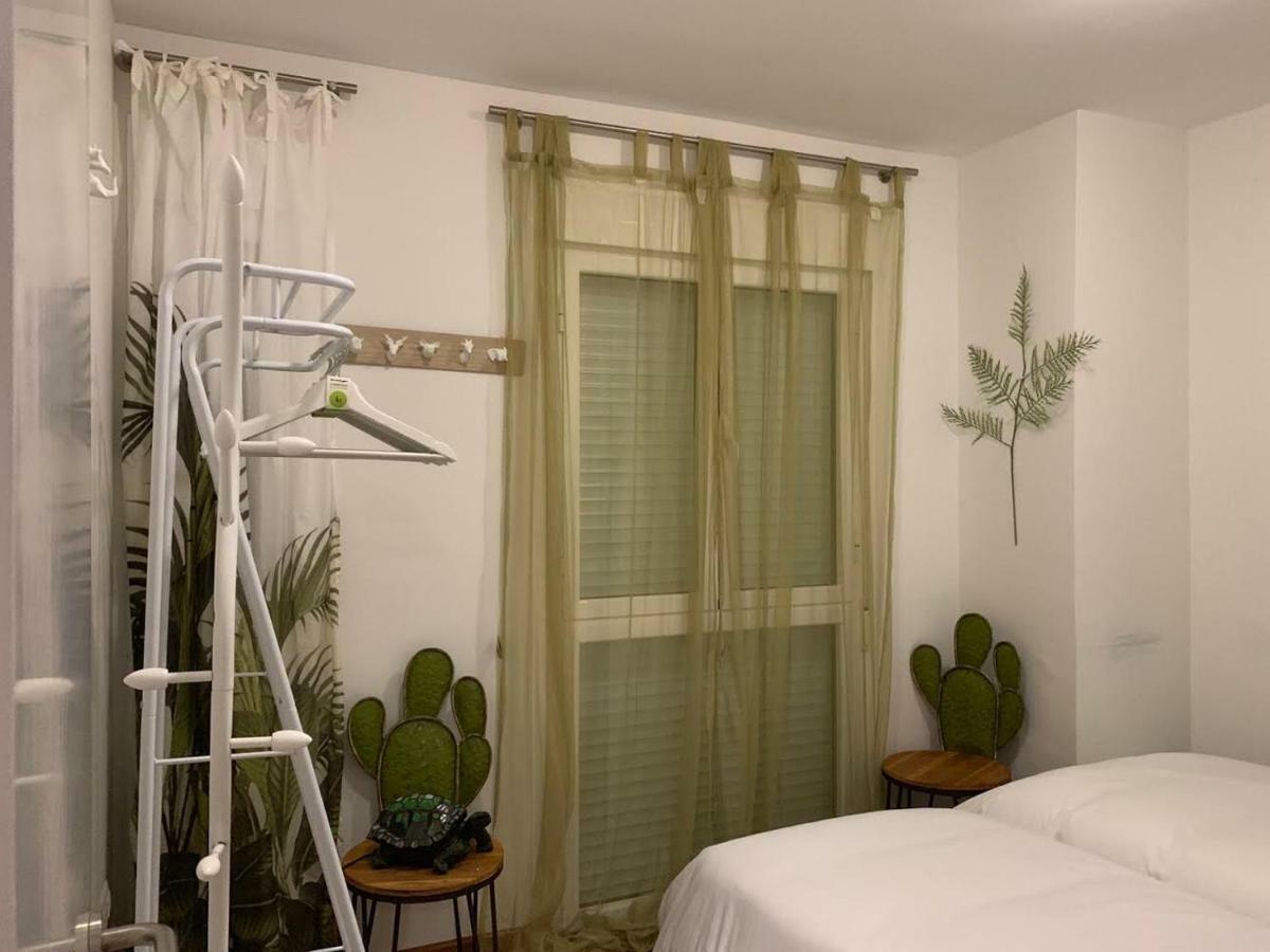 Beach Apartment *
